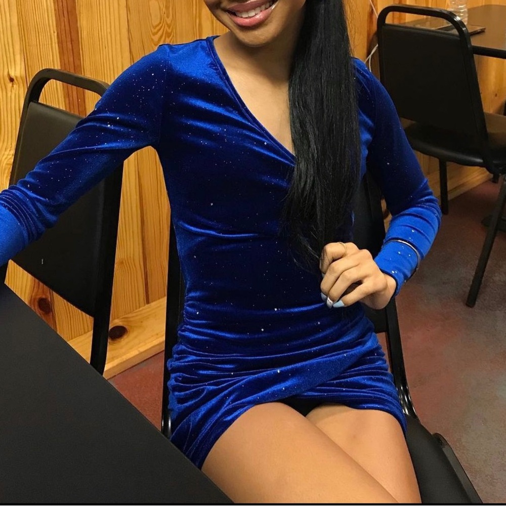 SHEIN PETITE Royal Blue velvet long sleeve shimmer cross bodycon mini dress.